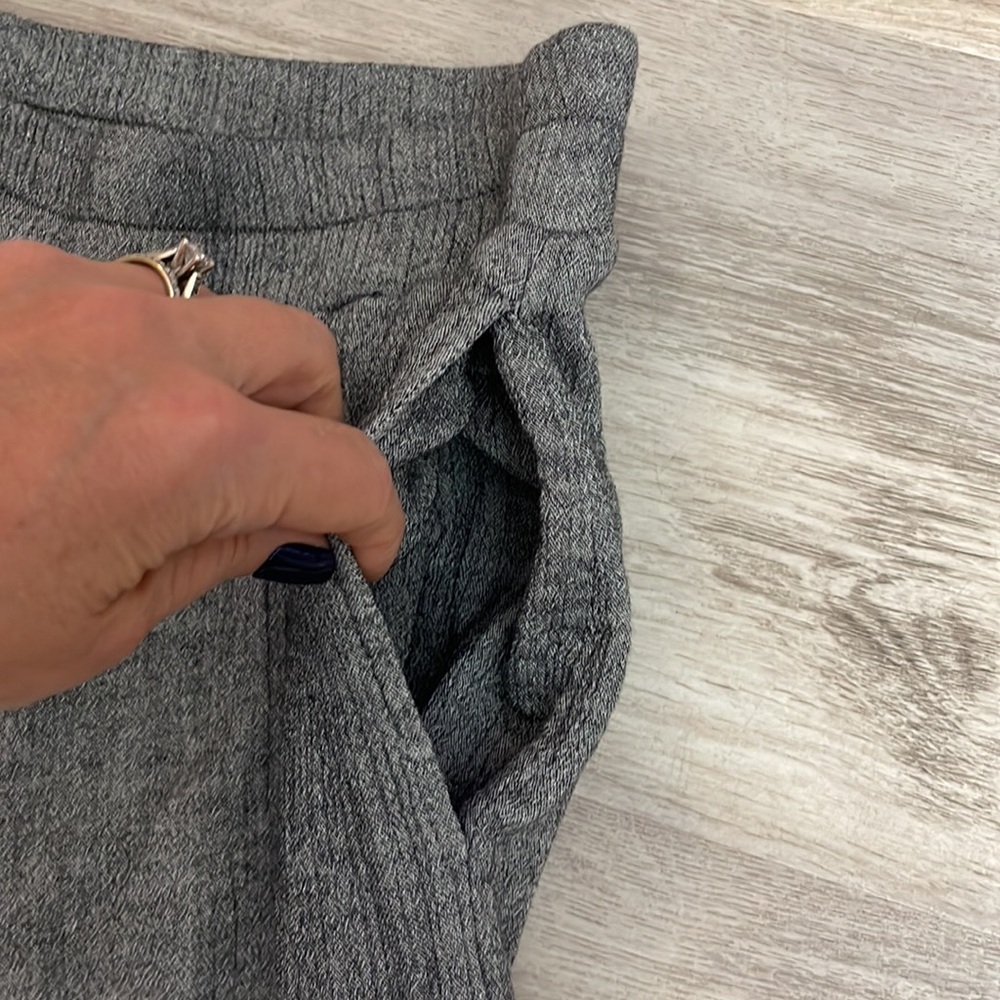 Comfy USA Heather Gray Elastic Waist Pull On Cropped Pants Size XS - Picture 5 of 12